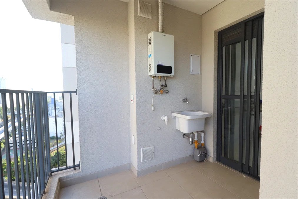 Apartamento à venda com 3 quartos, sendo 1 suíte, em Vila Anastácio, São Paulo, SP