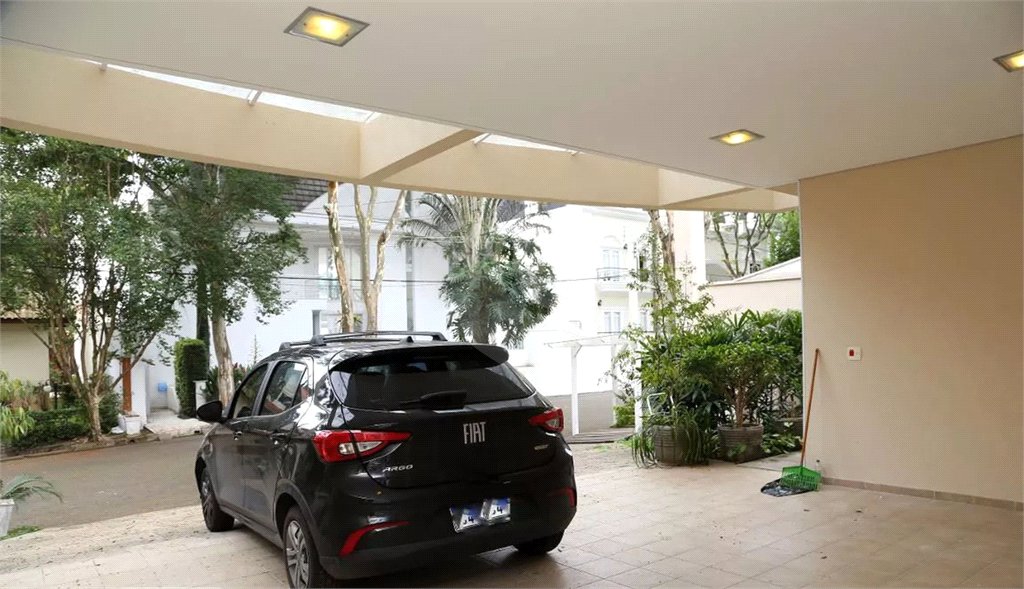 Casa à venda com 3 suítes no condomínio Residencial Morumbi, São Paulo - SP