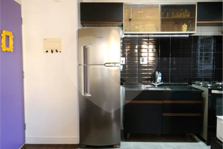 Apartamento à venda com 2 quartos, sendo 1 suíte, em Vila Praia, São Paulo, SP