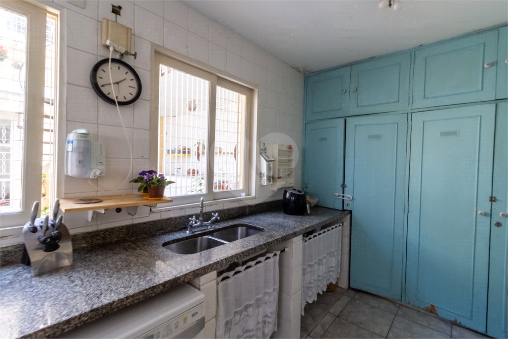 Sobrado à venda com 4 quartos, sendo 2 suítes, em Brooklin, São Paulo, SP
