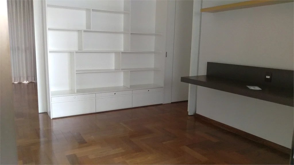 Apartamento à venda com 4 suítes em Vila Suzana, São Paulo, SP