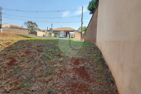 Terreno à venda em Altos do Jaraguá, Araraquara, SP