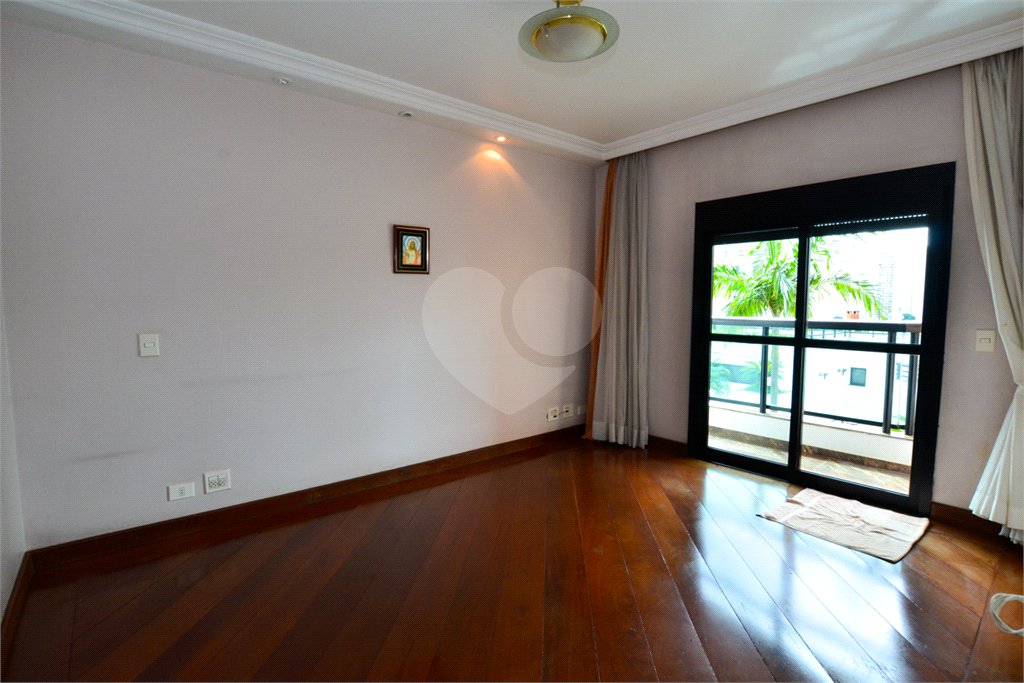 Apartamento à venda com 4 quartos, sendo 2 suítes, em Vila Monumento, São Paulo, SP