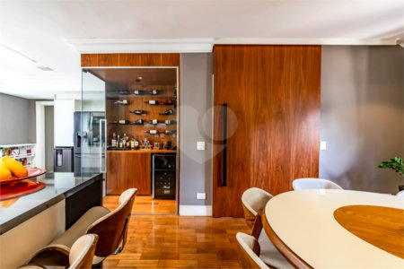 Casa à venda com 4 suítes no condomínio New Port Village, São Paulo - SP
