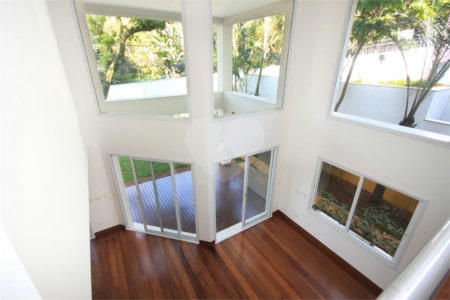 Casa à venda com 4 suítes no condomínio Vila Alba, São Paulo - SP