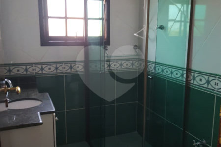 Sobrado à venda com 3 quartos, sendo 1 suíte,  em Vila Urupês, Suzano, SP