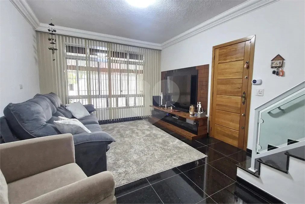 Sobrado à venda com 3 quartos, sendo 1 suíte,  em Tremembé, São Paulo, SP