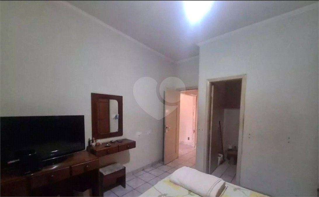 Casa à venda com 4 quartos, sendo 1 suíte,  em Jardim Trussardi, São Paulo, SP