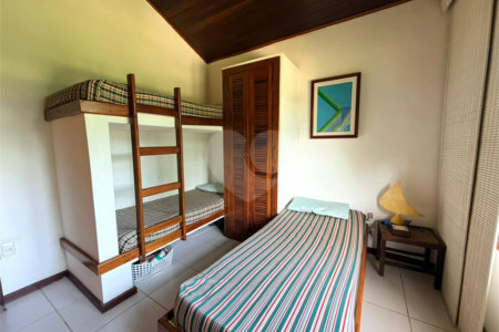 Casa em condomínio à venda com 3 quartos, sendo 1 suíte,  em Manguinhos, Armação dos Búzios, RJ