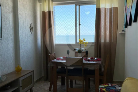 Apartamento à venda com 1 quarto em Maracanã, Praia Grande, SP