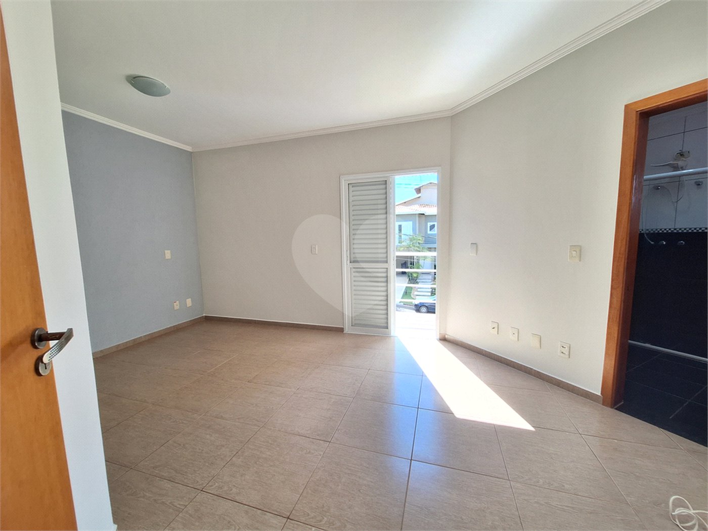 Casa à venda com 4 suítes no condomínio Terras de São Francisco, Vinhedo - SP