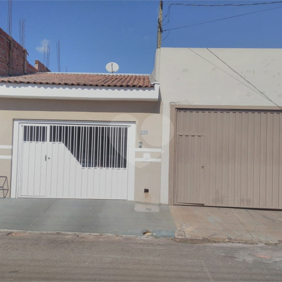 Casa à venda com 2 quartos, sendo 1 suíte, em Santa Eudóxia, São Carlos, SP