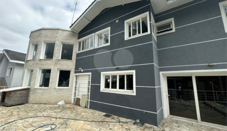 Casa à venda com 6 suítes no condomínio Arujá V, Arujá - SP