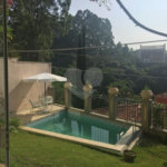Casa à venda com 5 quartos, sendo 4 suítes, no condomínio Jardim Vitória Régia, São Paulo - SP