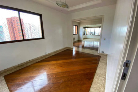 Apartamento à venda com 4 suítes em Vila Suzana, São Paulo, SP