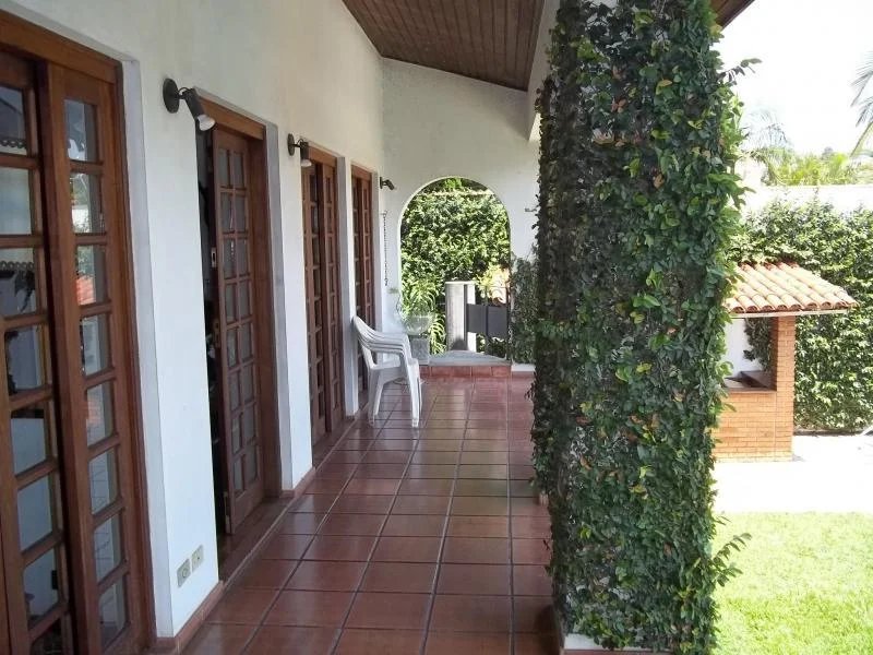 Casa à venda com 4 suítes em Jardim Guedala, São Paulo, SP