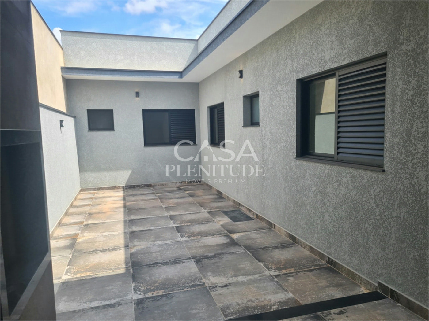 Casa em condomínio à venda com 3 quartos, sendo 1 suíte, em Wanel Ville, Sorocaba, SP