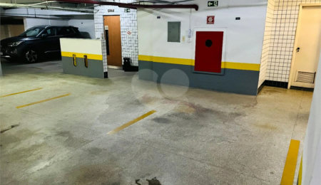 Apartamento à venda com 4 suítes em Vila Uberabinha, São Paulo, SP