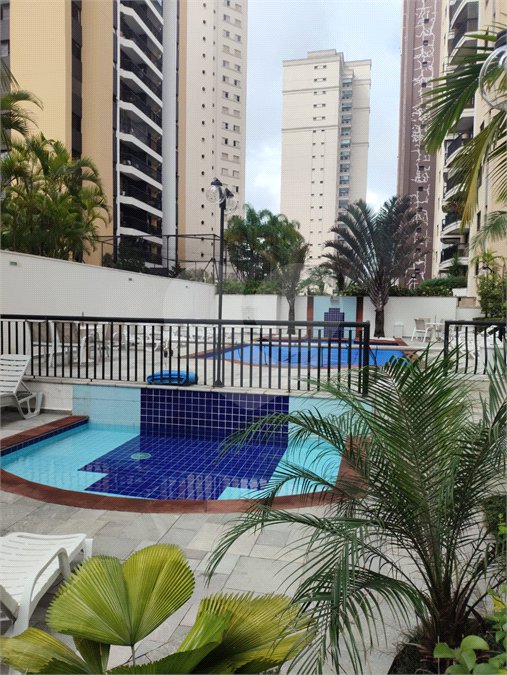 Apartamento à venda com 3 quartos, sendo 1 suíte, em Indianópolis, São Paulo, SP