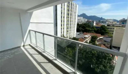 Cobertura à venda com 3 quartos, sendo 1 suíte,  em Tijuca, Rio de Janeiro, RJ