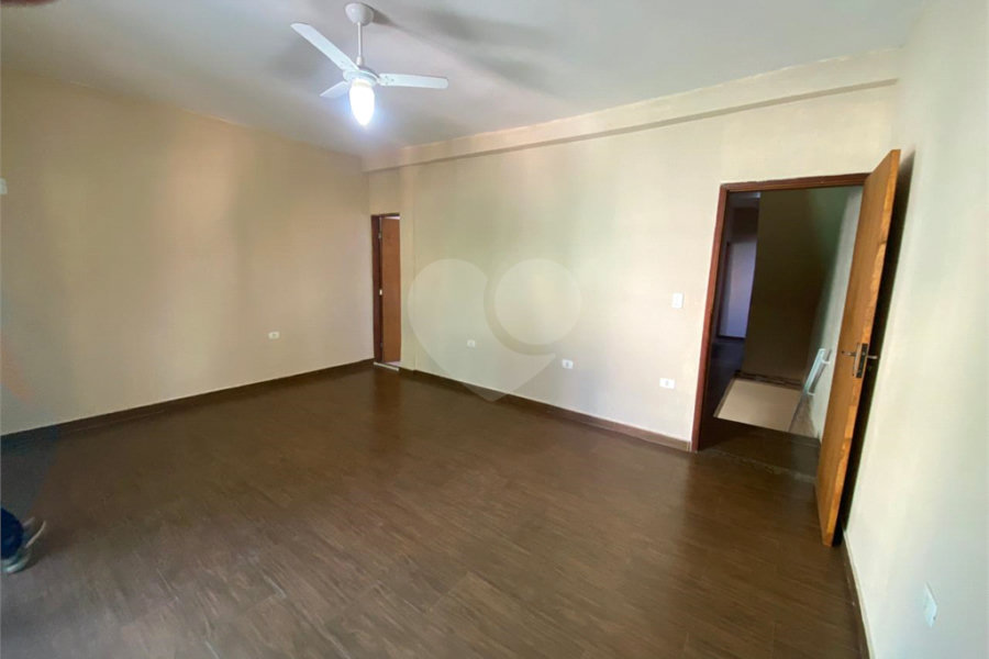 Casa à venda com 3 quartos, sendo 1 suíte, em Santana, São Paulo, SP