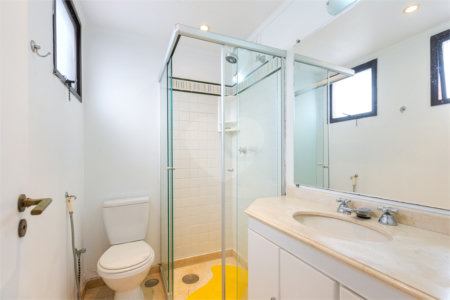 Apartamento à venda com 4 quartos, sendo 3 suítes,  em Real Parque, São Paulo, SP