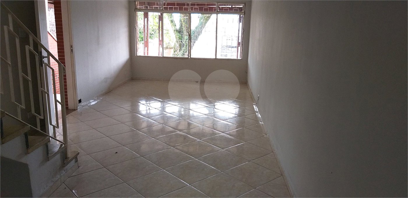 Sobrado à venda com 3 quartos em Água Fria, São Paulo, SP