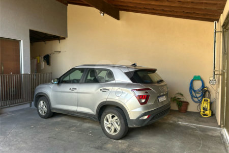 Casa à venda com 3 quartos, sendo 2 suítes, em Jardim de Cresci, São Carlos, SP