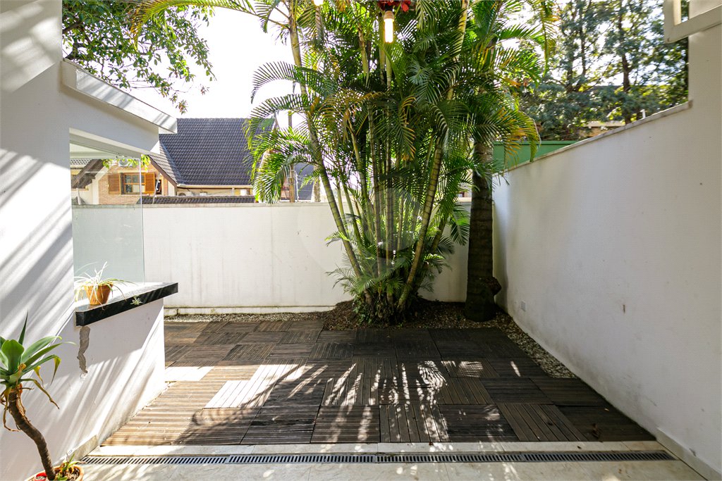 Casa à venda com 3 suítes no condomínio Villaggio Belvedere, São Paulo - SP