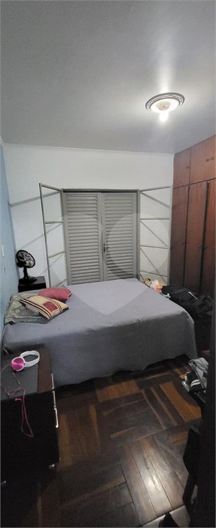 Casa a venda na rua Coronel Leopoldo Prado