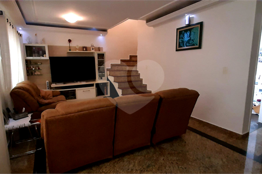Sobrado à venda com 4 quartos, sendo 2 suítes, em Tremembé, São Paulo, SP