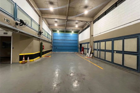 Prédio Corporativo em Santos | 4 Pavimentos | Galpão com Pé-Direito Duplo | Estrutura para +200 Pessoas | Compra Ou Locação