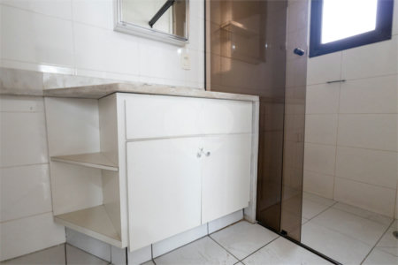 Apartamento para alugar com 3 suítes em Moema, São Paulo, SP