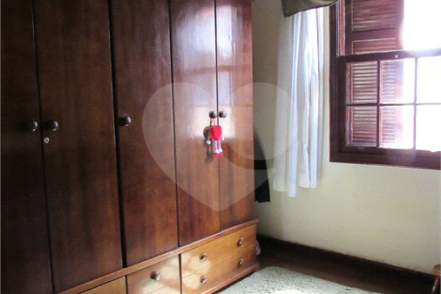Casa à venda com 3 quartos, sendo 1 suíte,  no condomínio Casa, São Paulo - SP