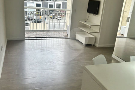 Apartamento à venda com 3 quartos, sendo 1 suíte, em Vila Andrade, São Paulo, SP