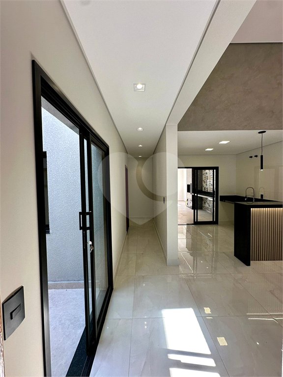 Casa à venda com 3 quartos, sendo 1 suíte, no condomínio Horto Florestal Villagio, Sorocaba - SP
