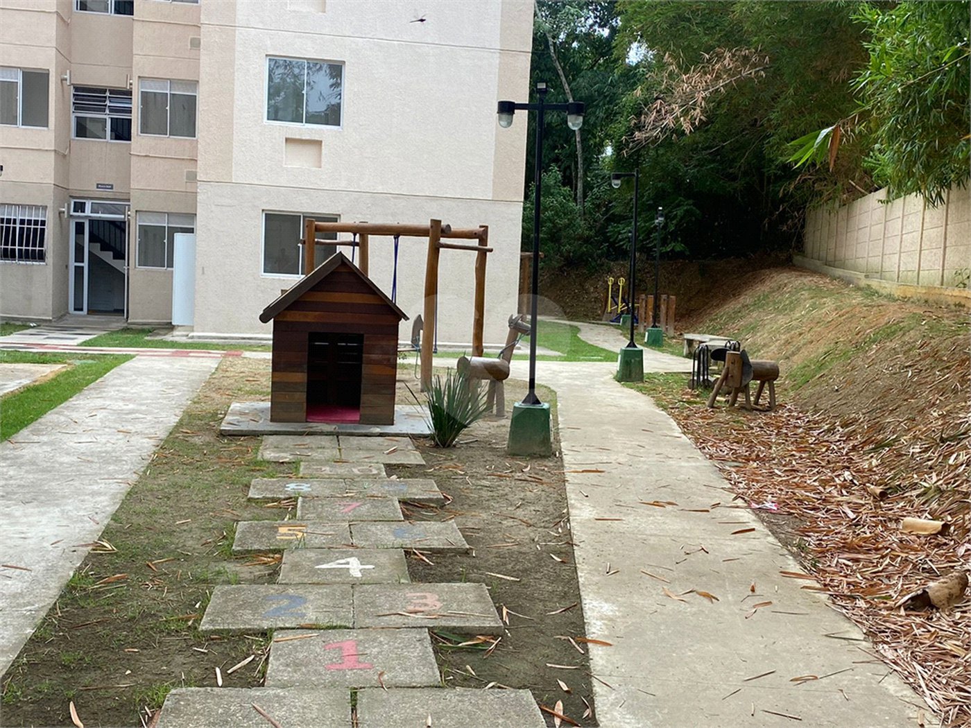 Apartamento à venda com 2 quartos em Santíssimo, Rio de Janeiro, RJ