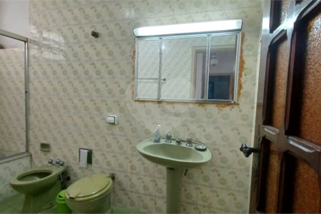 Sobrado à venda com 3 quartos, sendo 1 suíte, em Jardim Novo Mundo, São Paulo, SP