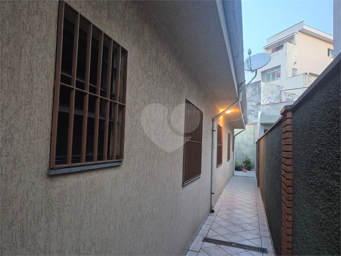 Sobrado à venda com 3 quartos, sendo 1 suíte, em Vila Bonilha, São Paulo, SP