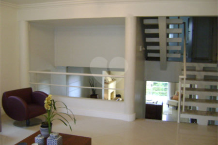Casa à venda com 5 suítes em Vila Inah, São Paulo, SP