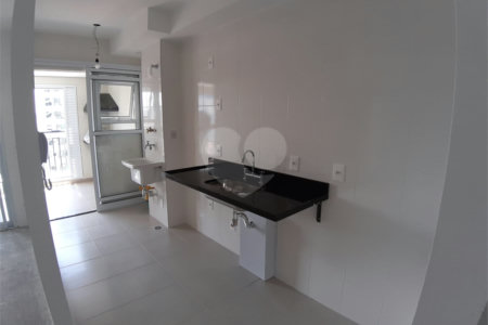 Apartamento à venda com 3 quartos, sendo 1 suíte, em Santo Antônio, São Caetano do Sul, SP