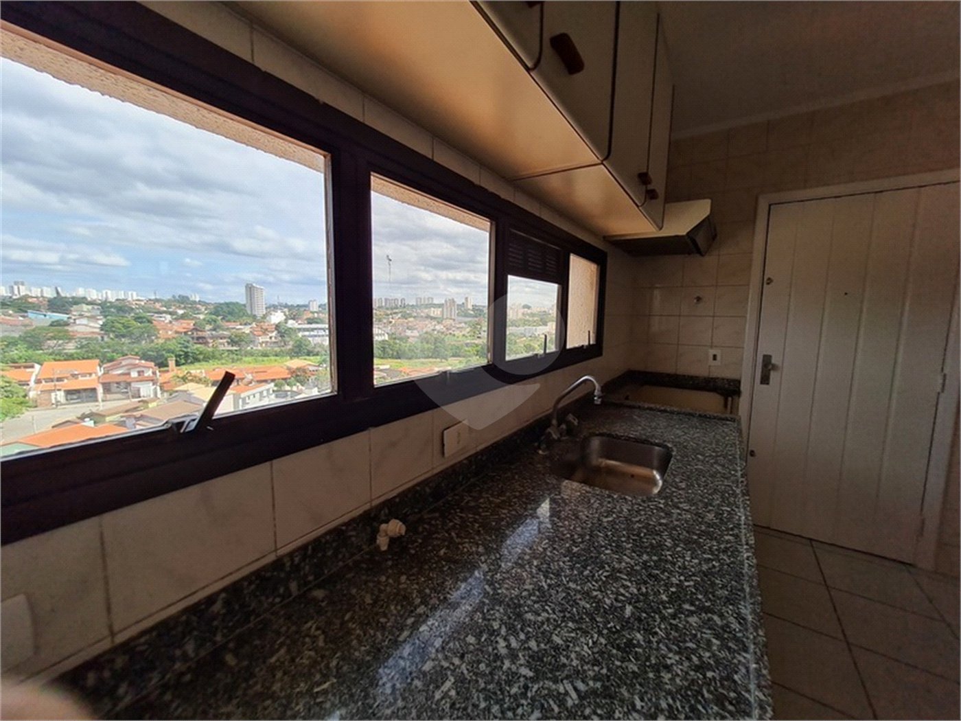 Cobertura à venda com 3 quartos, sendo 1 suíte, em Jardim Embaixador, Sorocaba, SP
