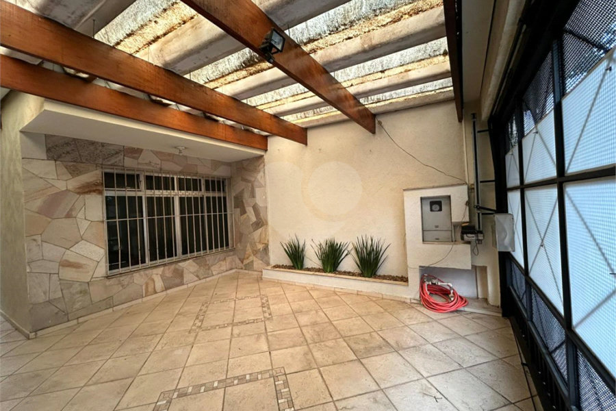 Sobrado à venda com 3 quartos, sendo 1 suíte, em Butantã, São Paulo, SP