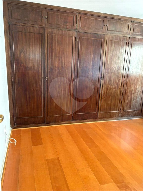Apartamento à venda ou para alugar com 3 quartos, sendo 1 suíte,  em Pinheiros, São Paulo, SP