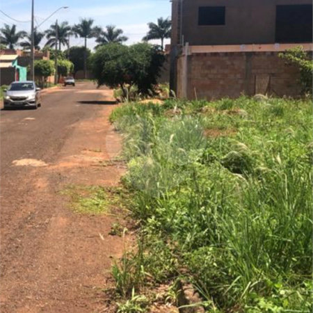 Terreno à venda no Centro, Planura, MG