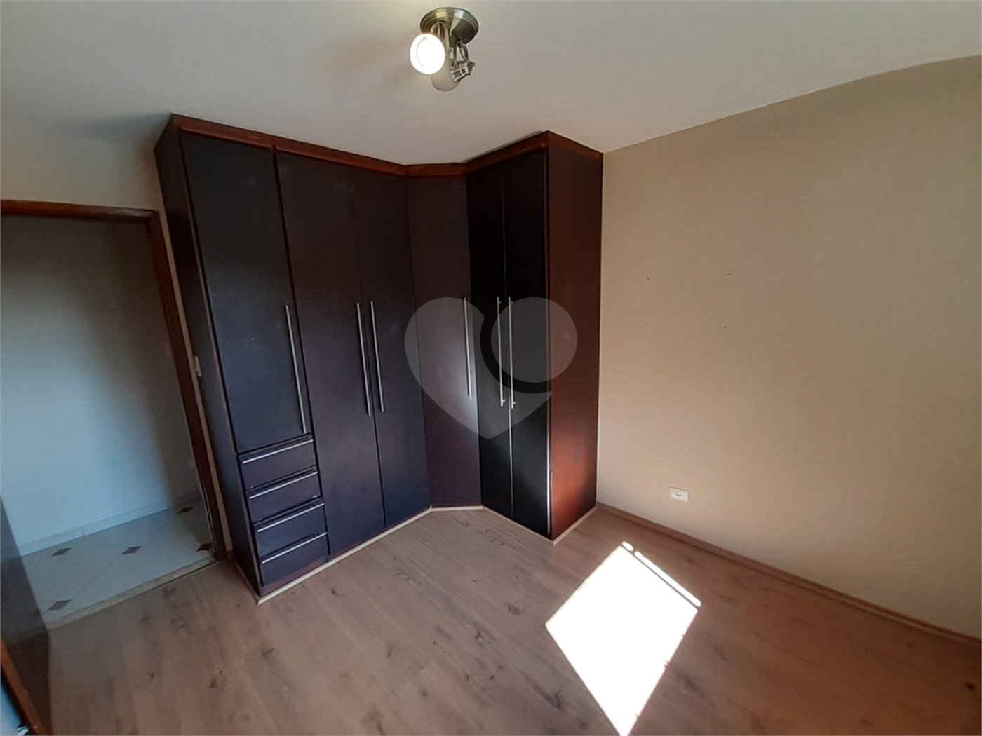 Casa Térrea à venda com 4 quartos, sendo 2 suítes, em Serra da Cantareira, Mairiporã, SP
