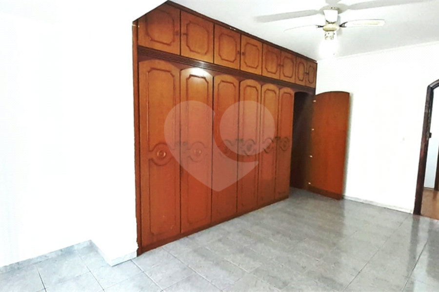 Sobrado à venda com 4 quartos, sendo 2 suítes,  em Vila Maria, São Paulo, SP