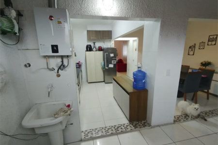 Casa à venda com 2 quartos, sendo 1 suíte,  no condomínio Residencial Viva Vida, Cotia - SP