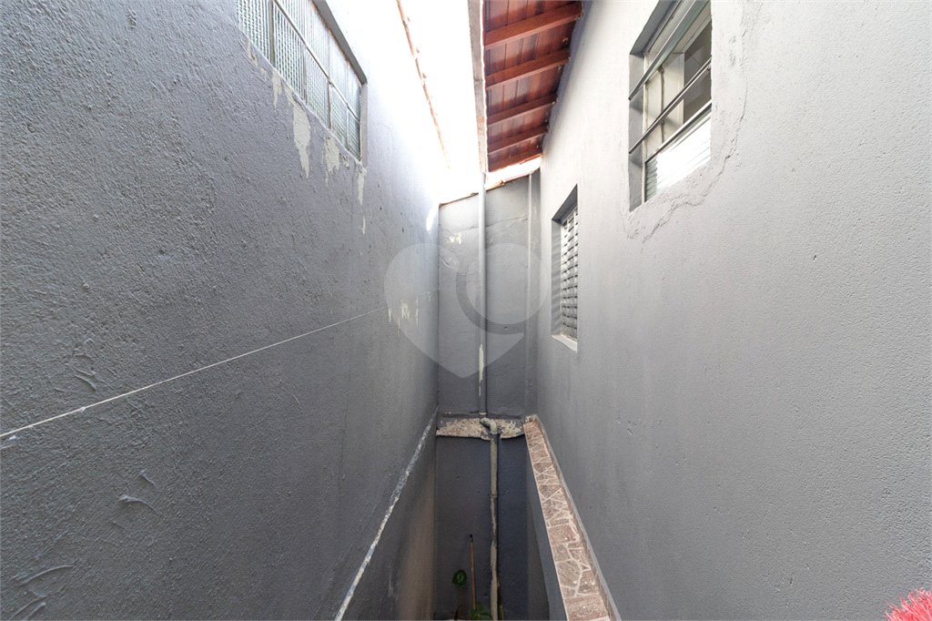Casa à venda com 3 quartos, sendo 1 suíte, em Chora Menino, São Paulo, SP
