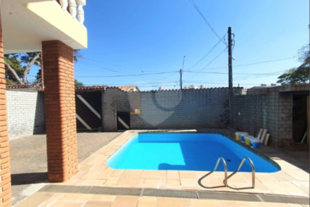 Casa à venda com 3 quartos, sendo 1 suíte,  em Jardim Santa Rosália, Sorocaba, SP